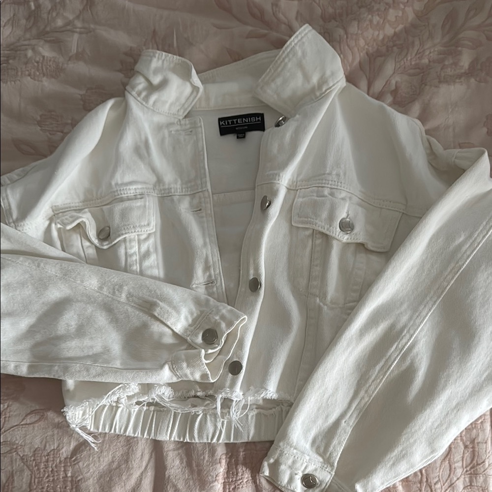 Kittenish White Jean Jacket Cropped Casual